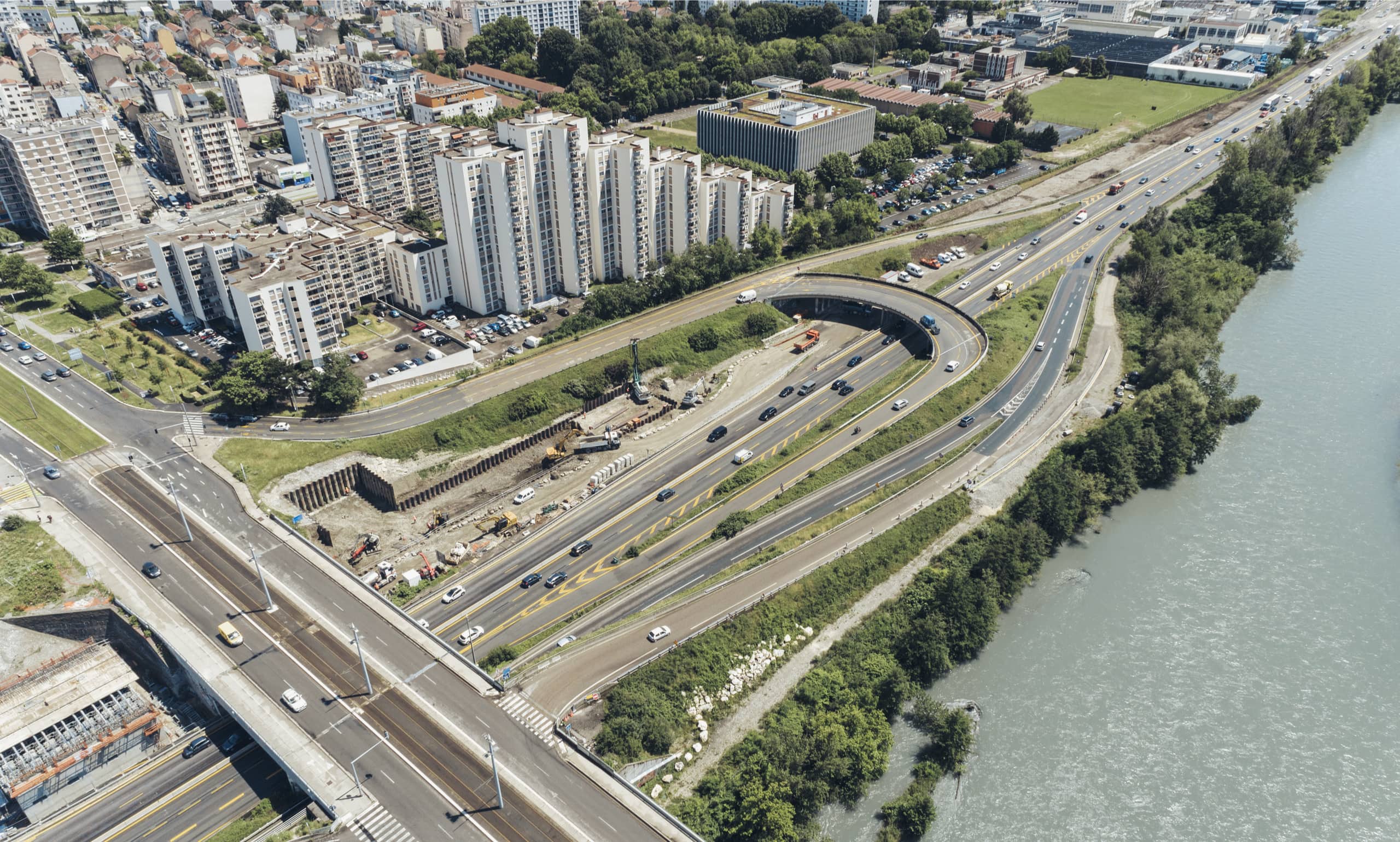 A480 Rondeau, pont de Catane de la ville de Grenoble vu du ciel