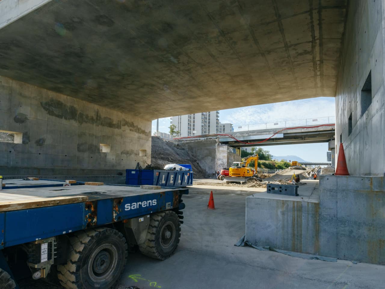 Nouveau tablier du pont de Catane à Grenoble, avant le ripage de celui-ci