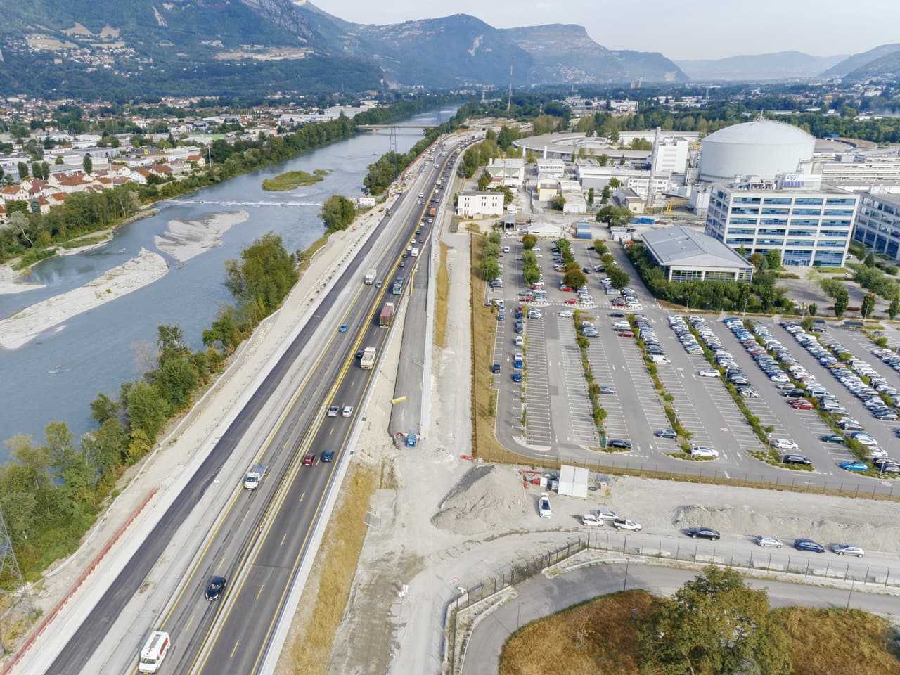 Construction de la bretelle Horowitz lors de l'aménagement e l'A480 sur l'agglomération grenobloise par AREA