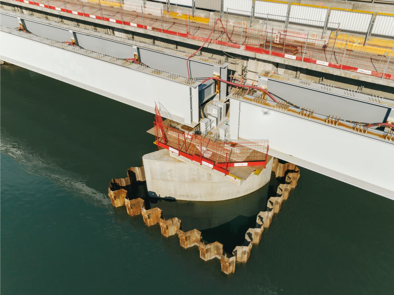 construction d'une pile du pont de l'Isère pour l'autoroute A480