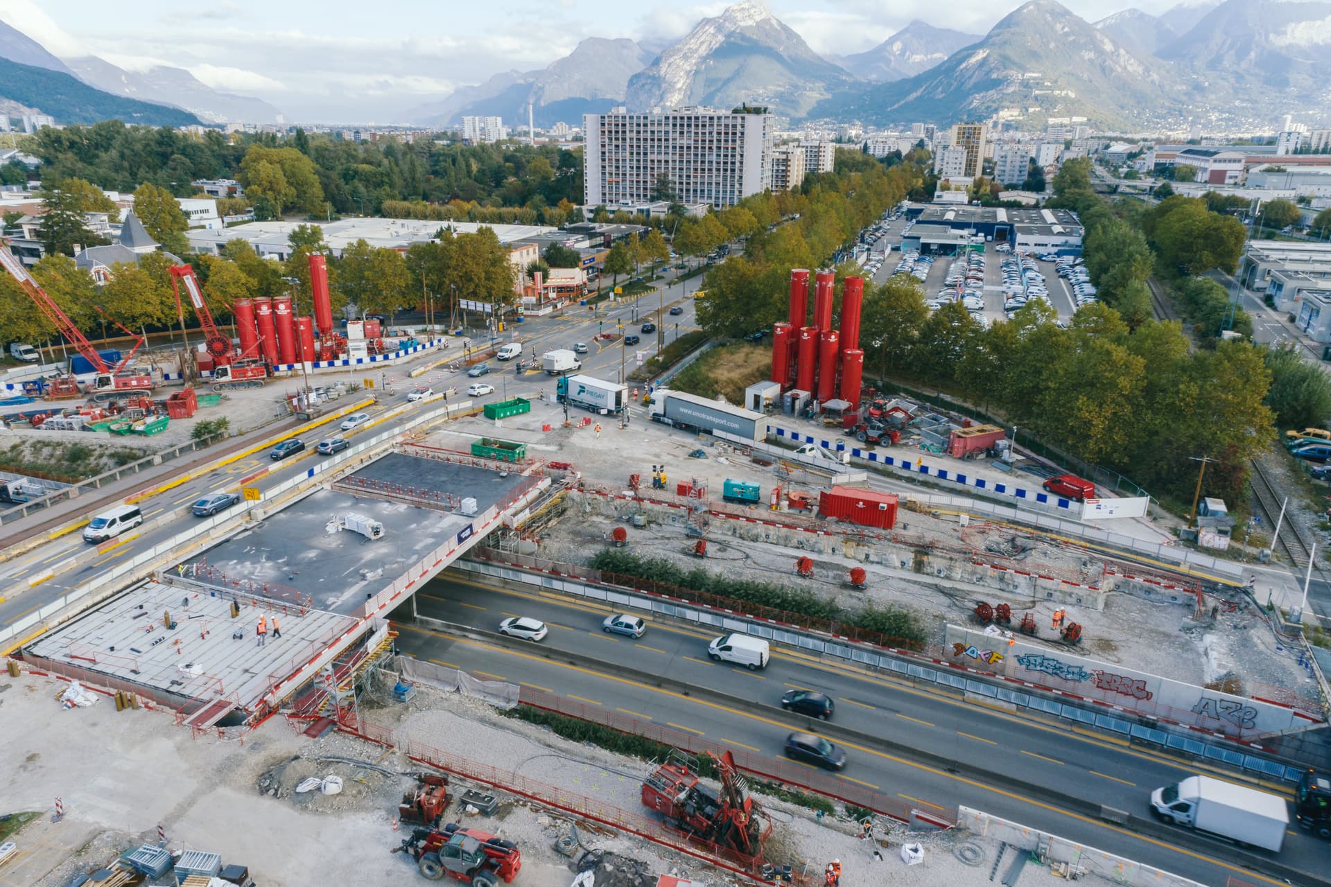 Travaux sur la N87 par les équipes de la DREAL dans le cardre du projet d'aménagement de l'autoroute A480
