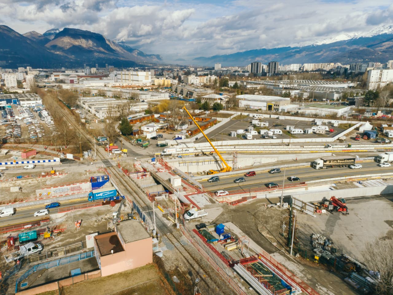 Aménagement du pont de la Libération par les équipes de la DREAL dans le cadre du projet d'autoroute urbaine A480