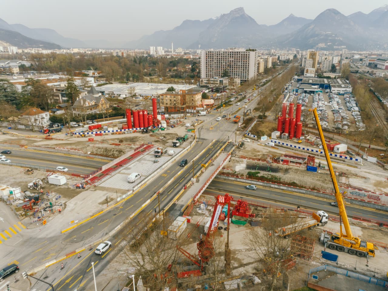 Aménagement du pont de la Libération par les équipes de la DREAL dans le cadre du projet d'autoroute urbaine A480