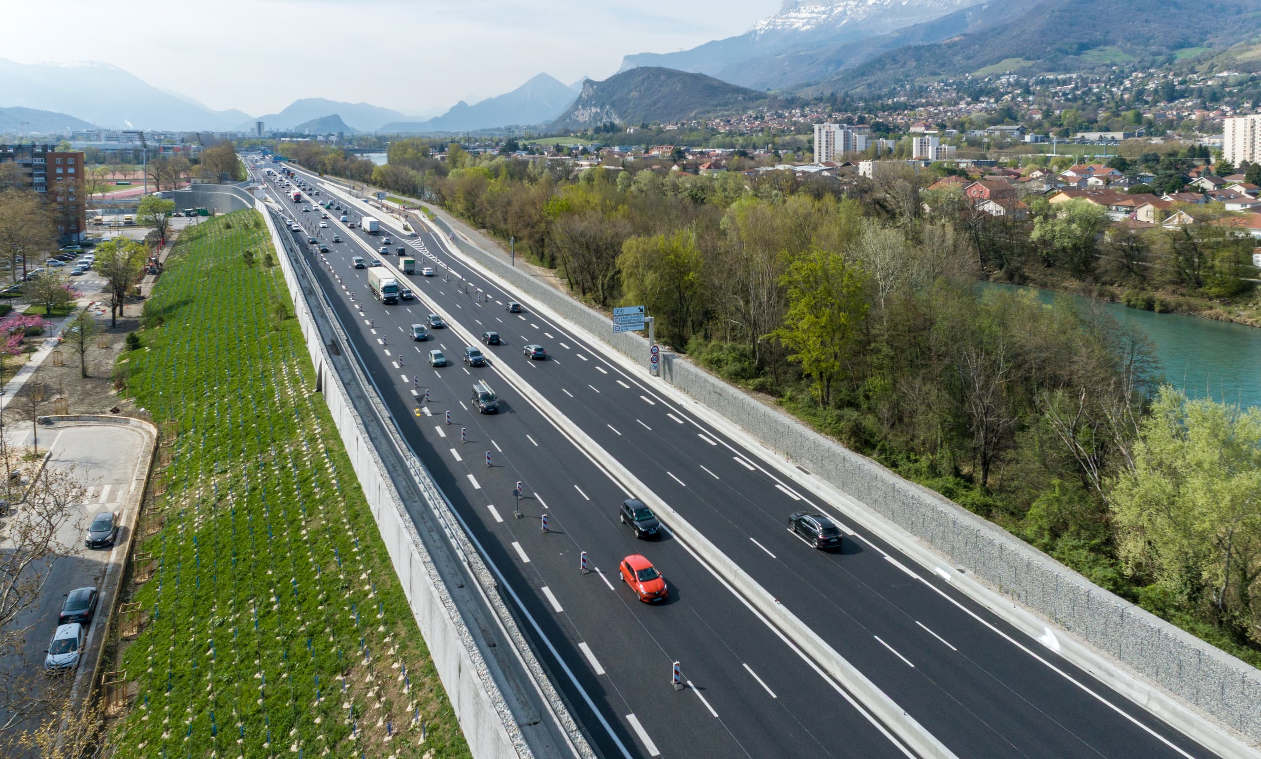 aménagement de l'autoroute urbaine A480 sur le secteur de Mistral