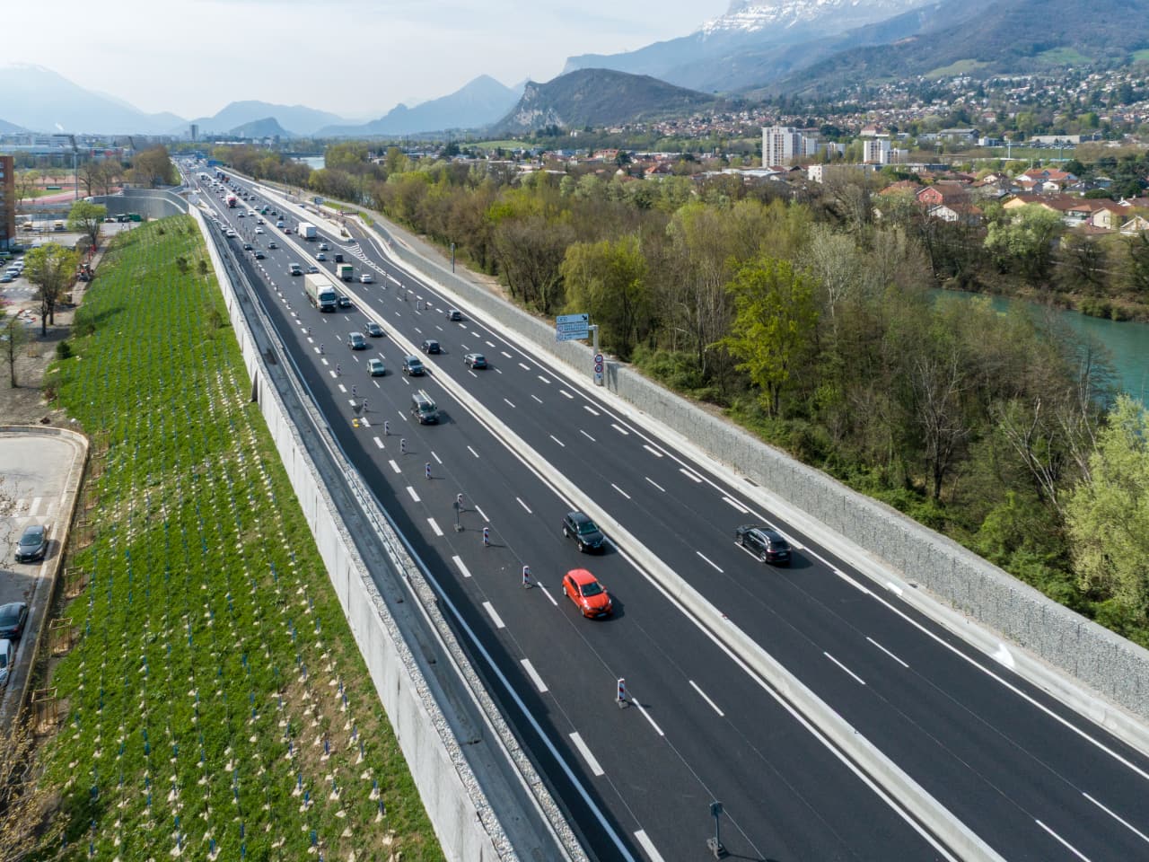 aménagement de l'autoroute urbaine A480 sur le secteur de Mistral
