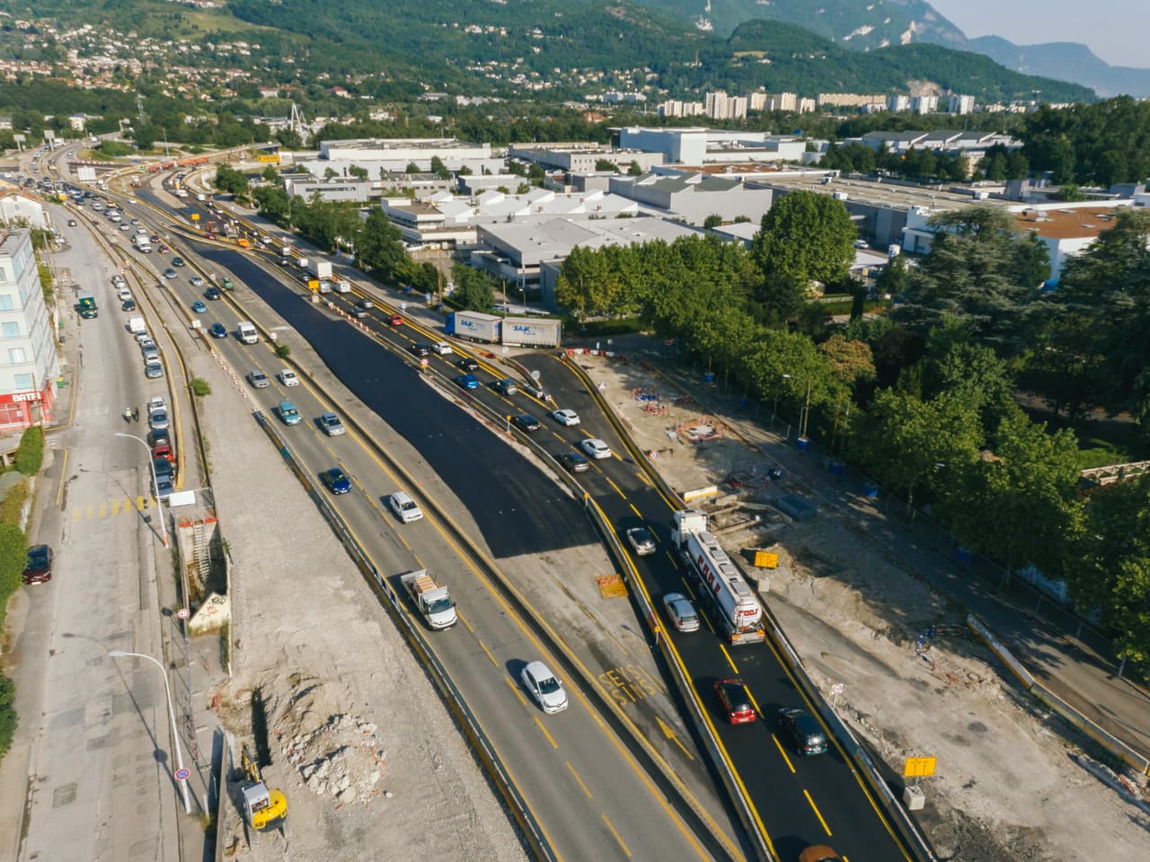 Aménagement de la nationale N87 par la DREAL pour le projet d'autoroute urbaine A480