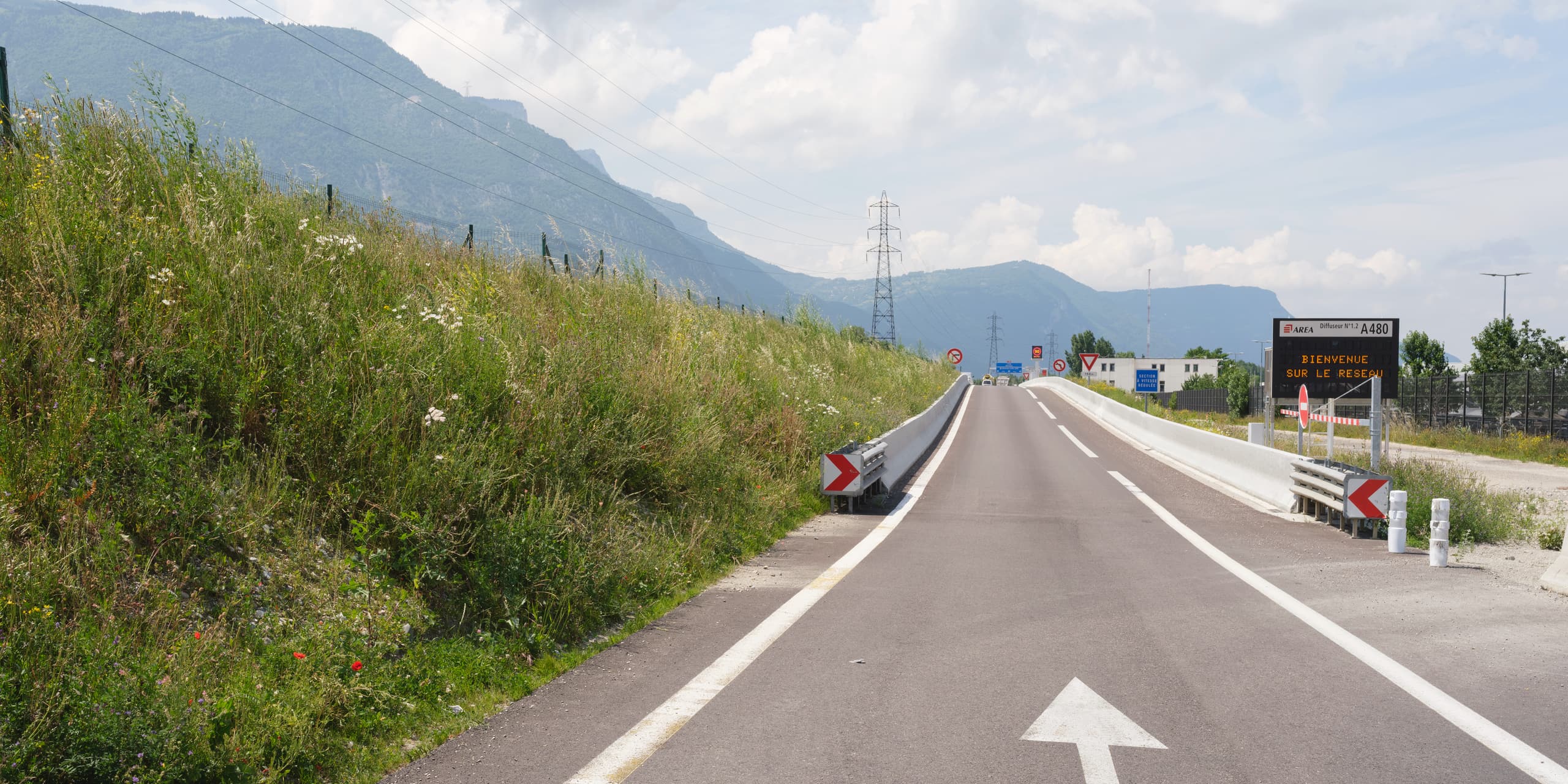 Entrée de la bretelle Horowitz sur l'autoroute intégrée A480 sur le secteur de Grenoble